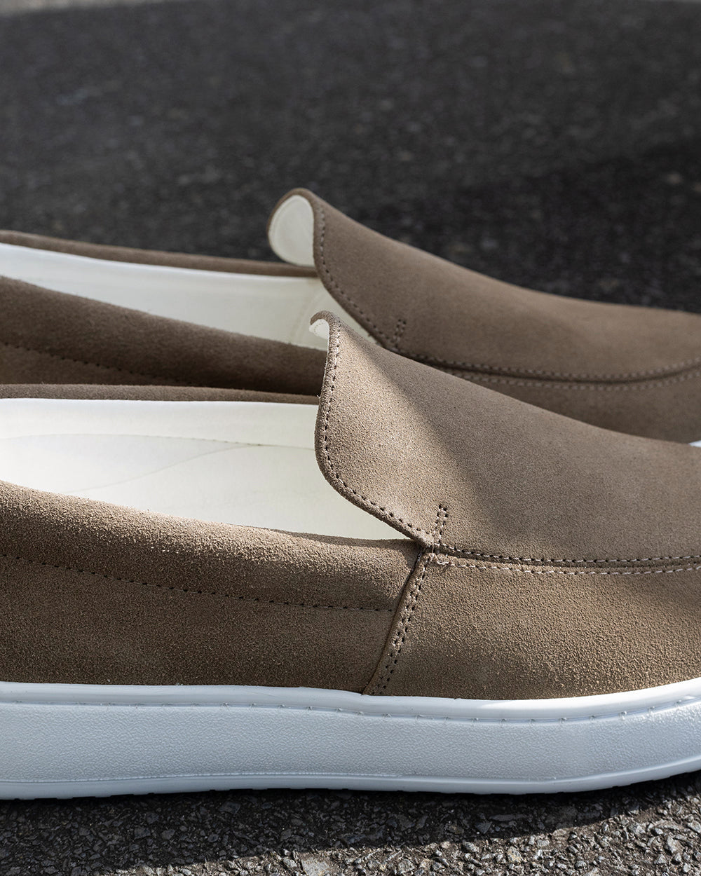 LS 01 Suede Desert Taupe