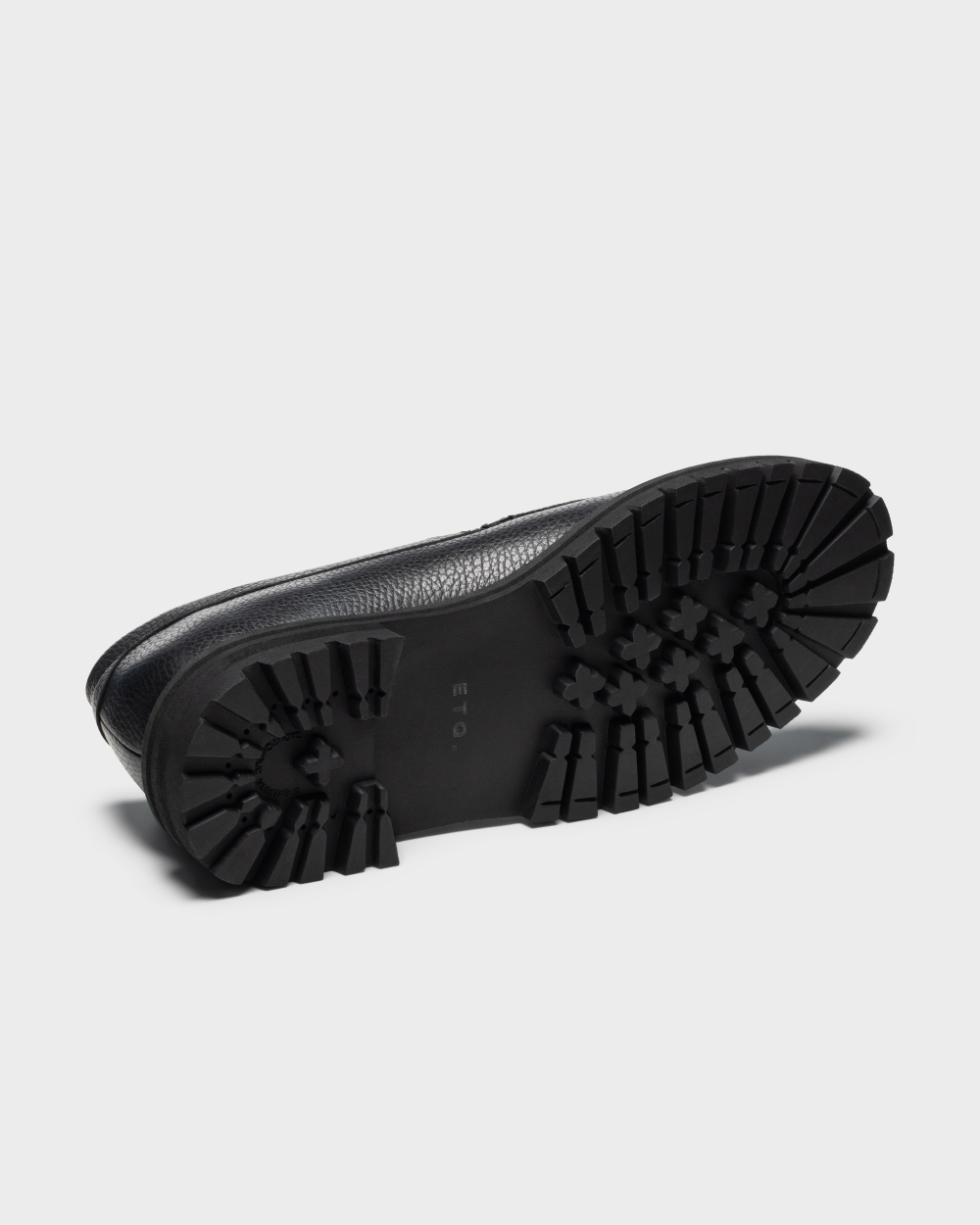MC 01 Full Grain All Black