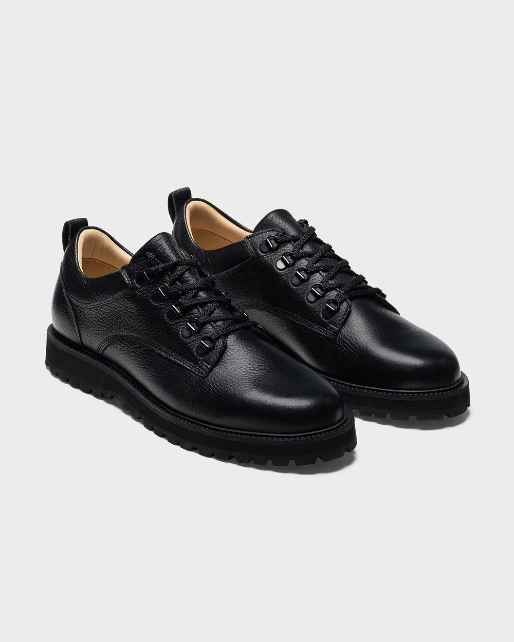 LB 01 Full Grain All Black