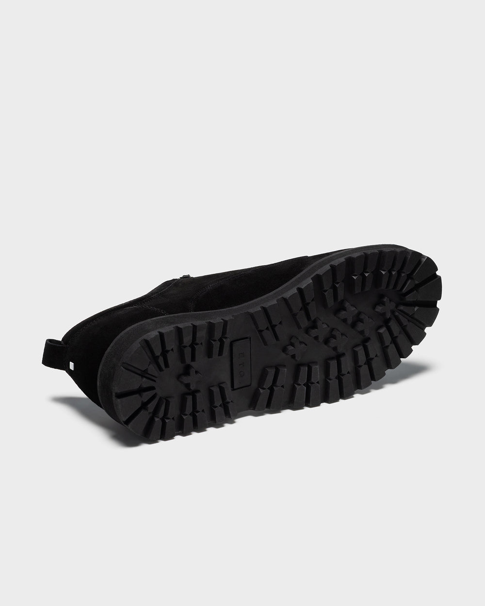 ETQ LB 01 Suede All Black low hiking boot, bottom + details.