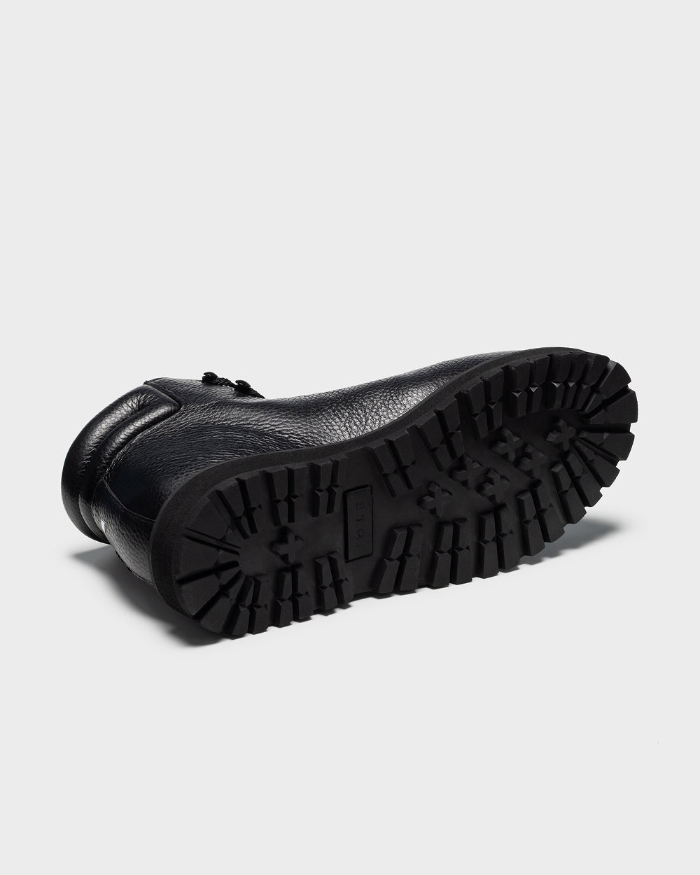 HB 01 Rugged All Black