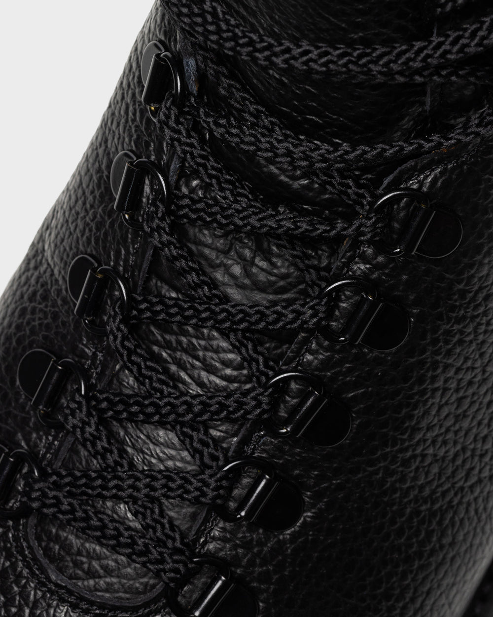 HB 01 Rugged All Black