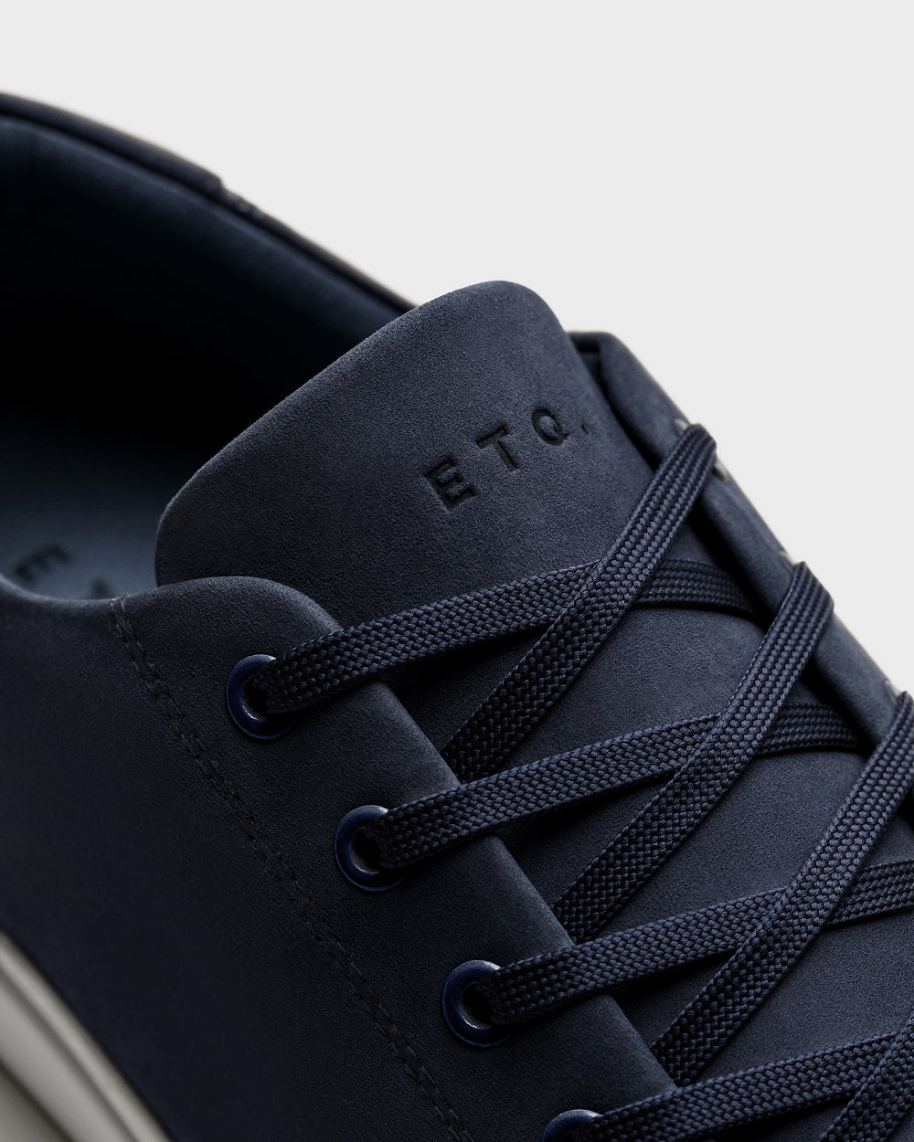 LT 01 Court Lite Nubuck Blueberry