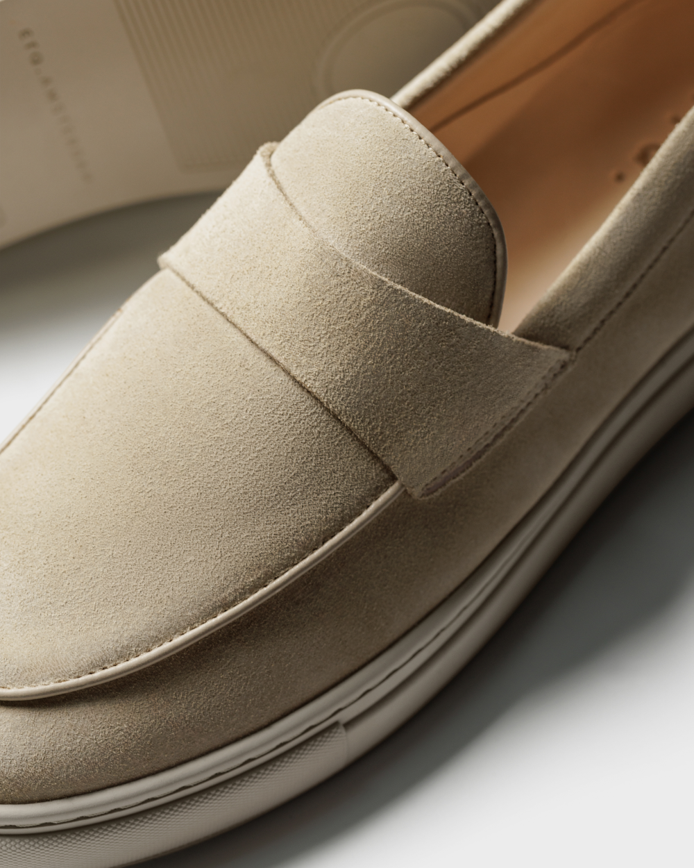 LS 05 Suede Sand