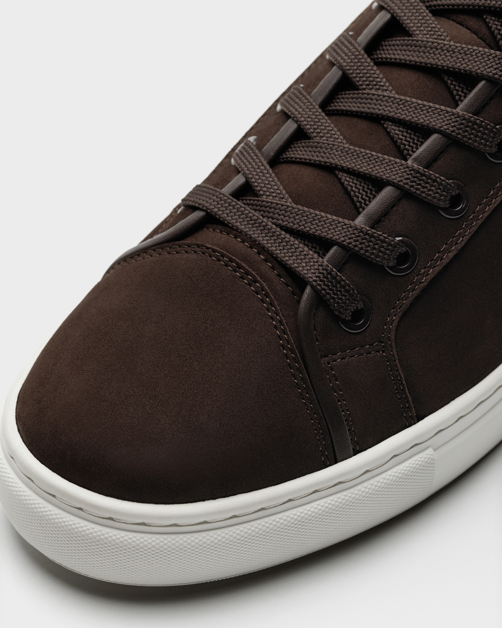 LT 01 Essence Nubuck Chocolate