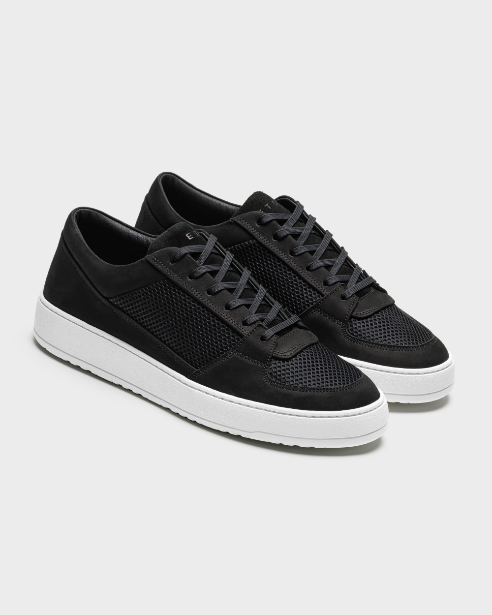 LT 03 Nubuck / Mesh Black
