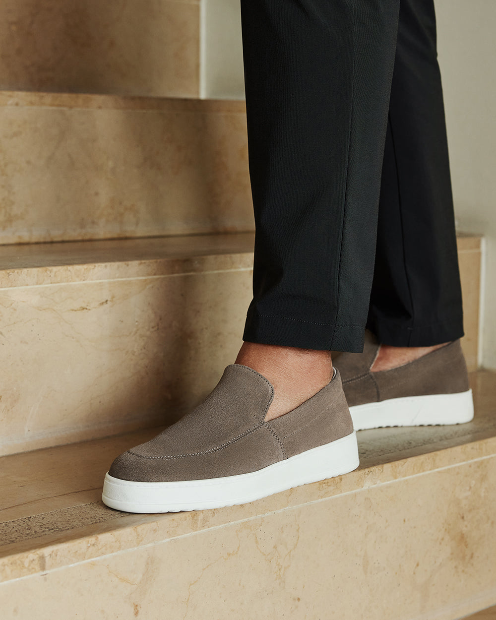 LS 01 Suede Desert Taupe