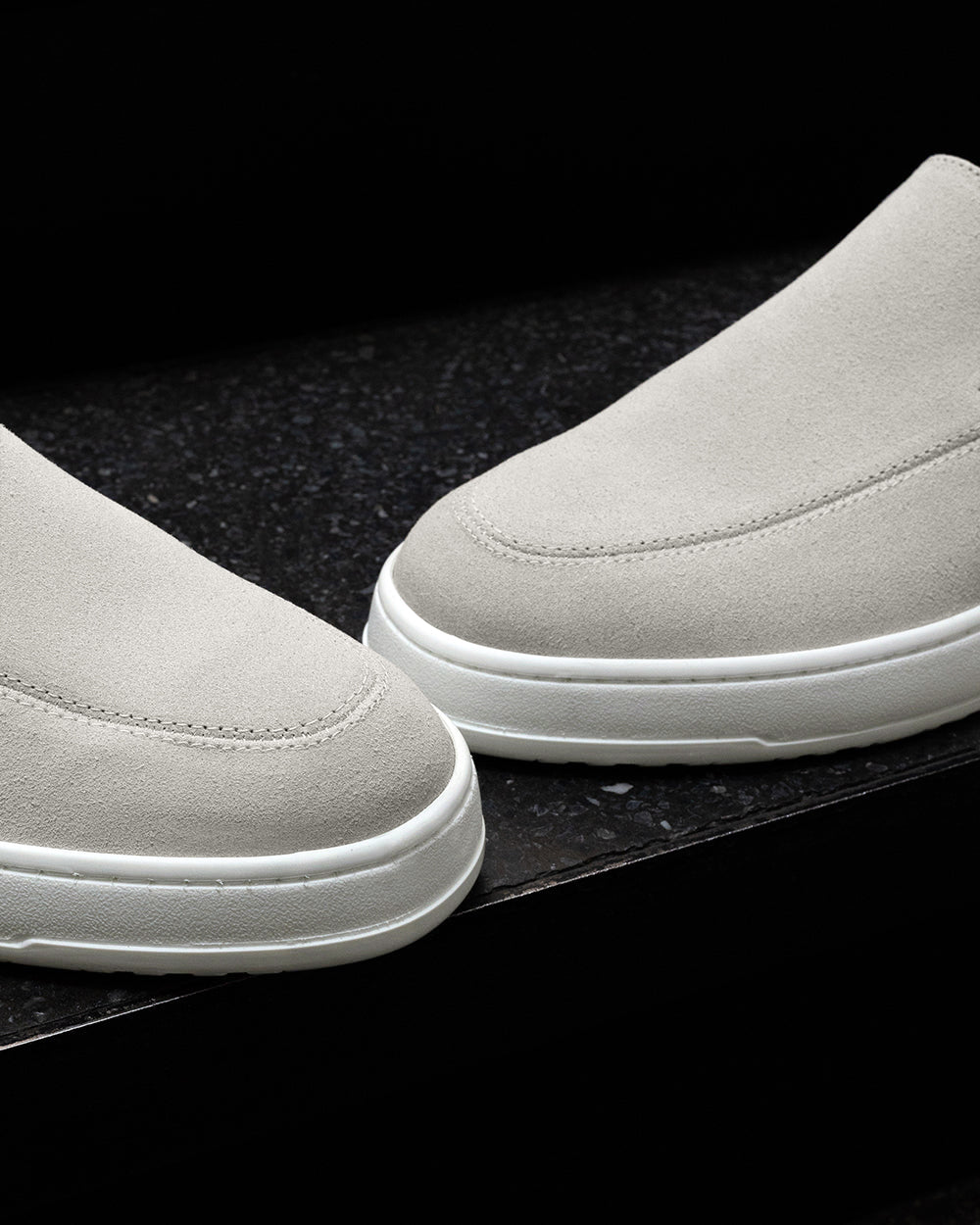 LS 01 Suede Cement Grey