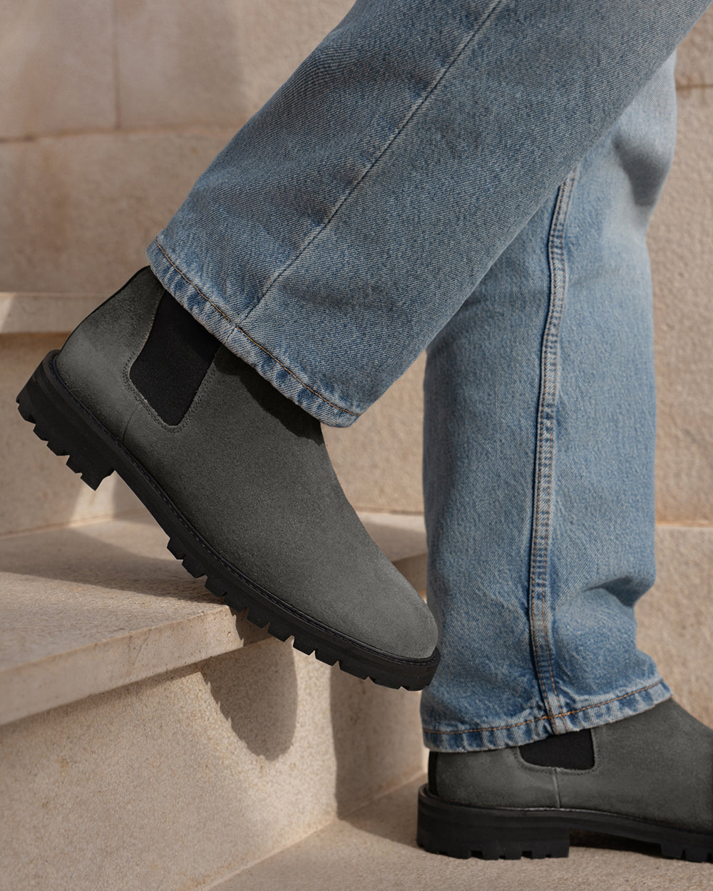 CB 01 Rugged Suede Anthracite