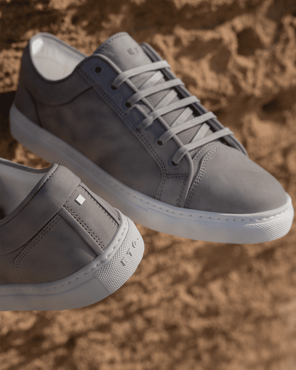 LT 01 Essence Ash Grey