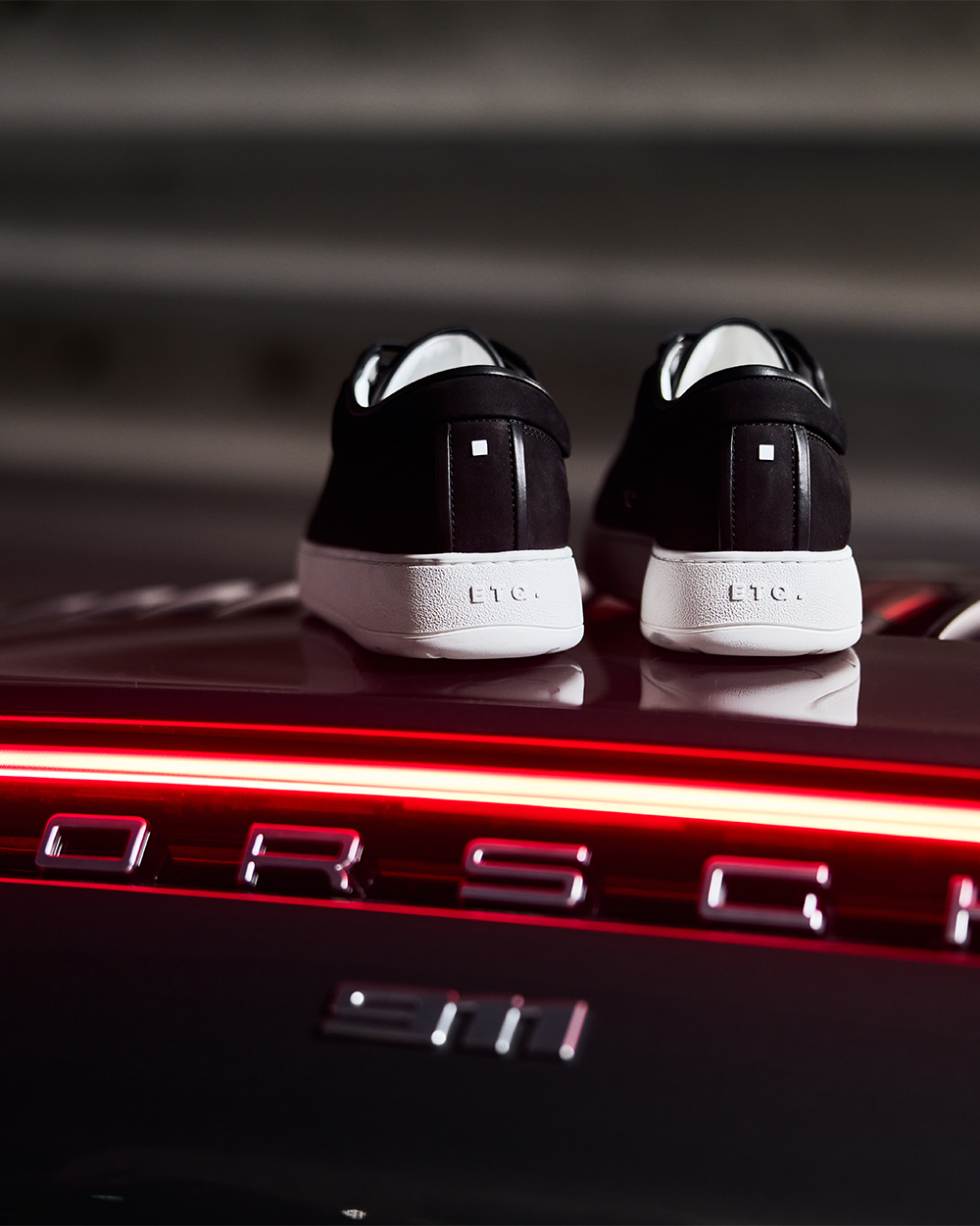 LT 01 Shades Nubuck Jet Black