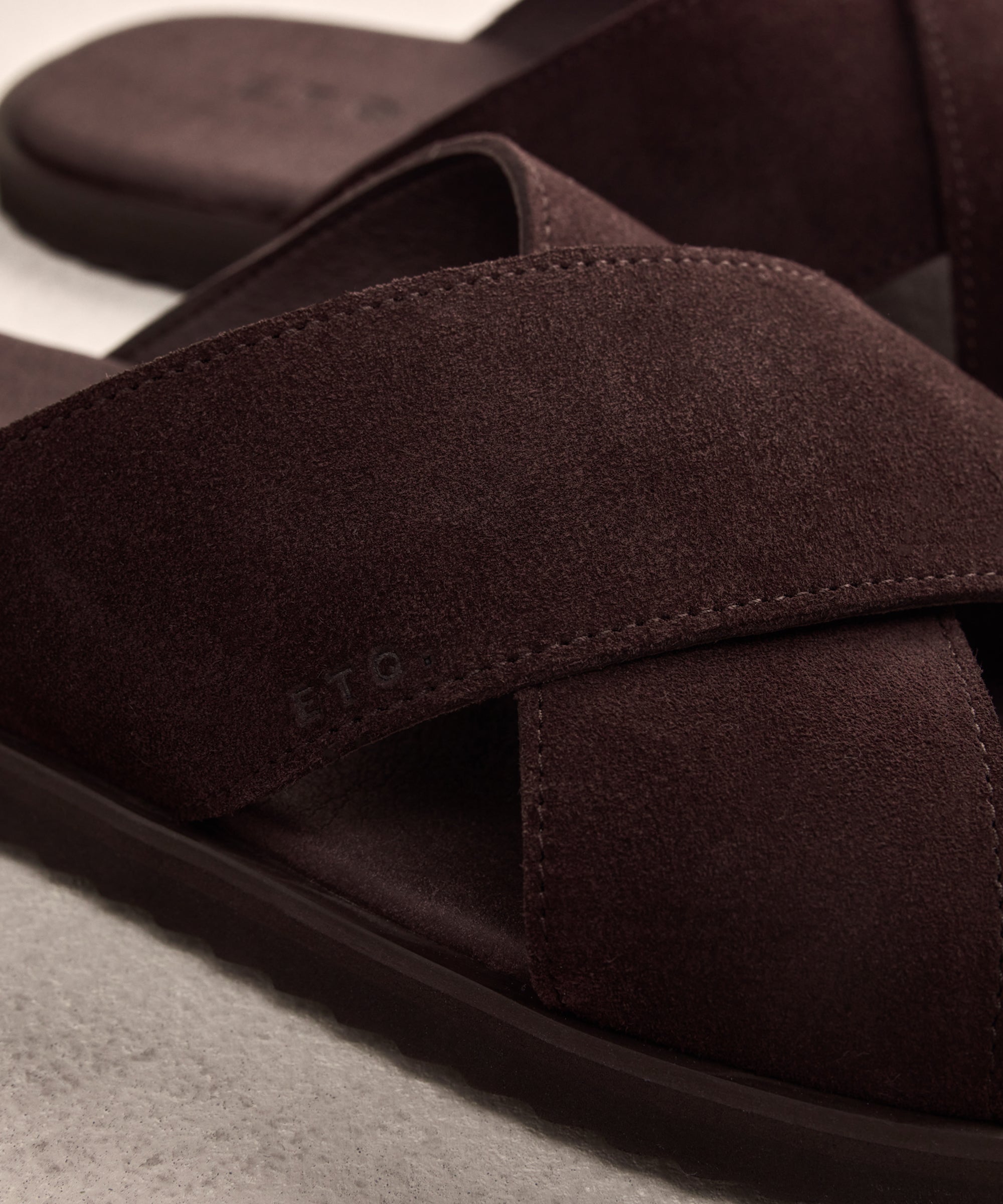 SL 03 Suede Chocolate