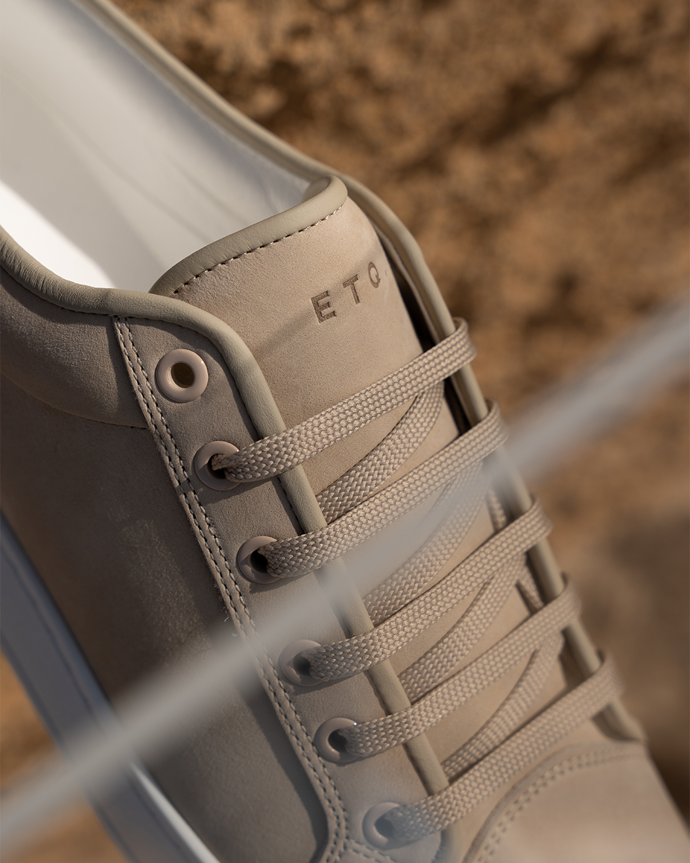 LT 01 Shades Nubuck Sand