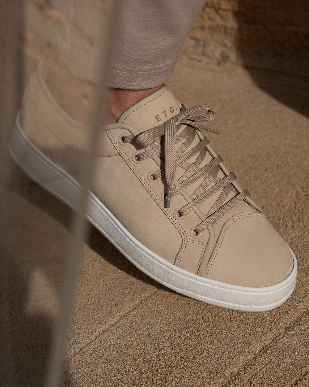 LT 01 Shades Nubuck Sand