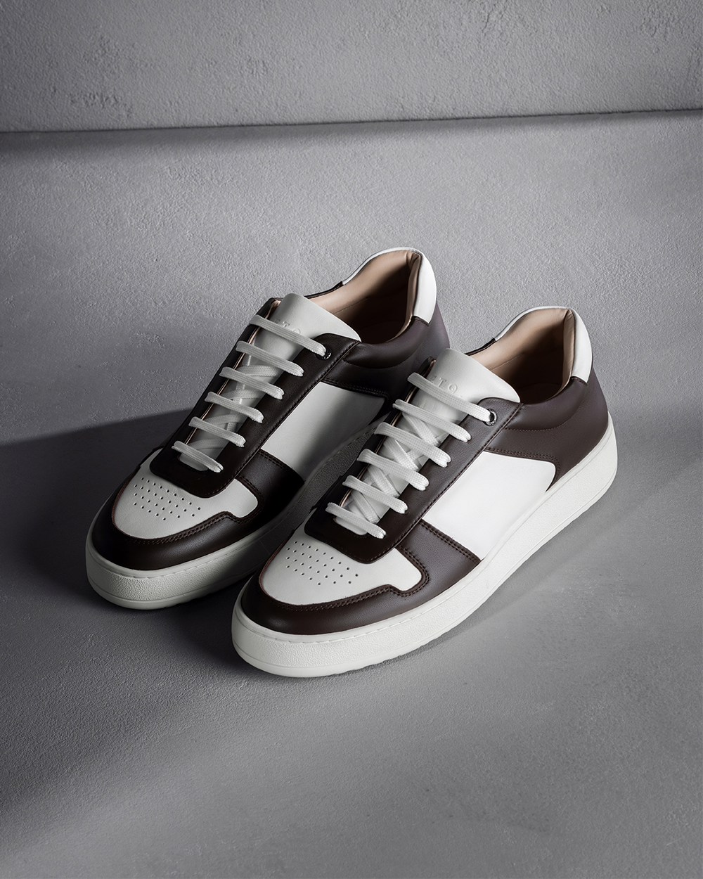 LT 07 Premium Nappa White / Chocolate