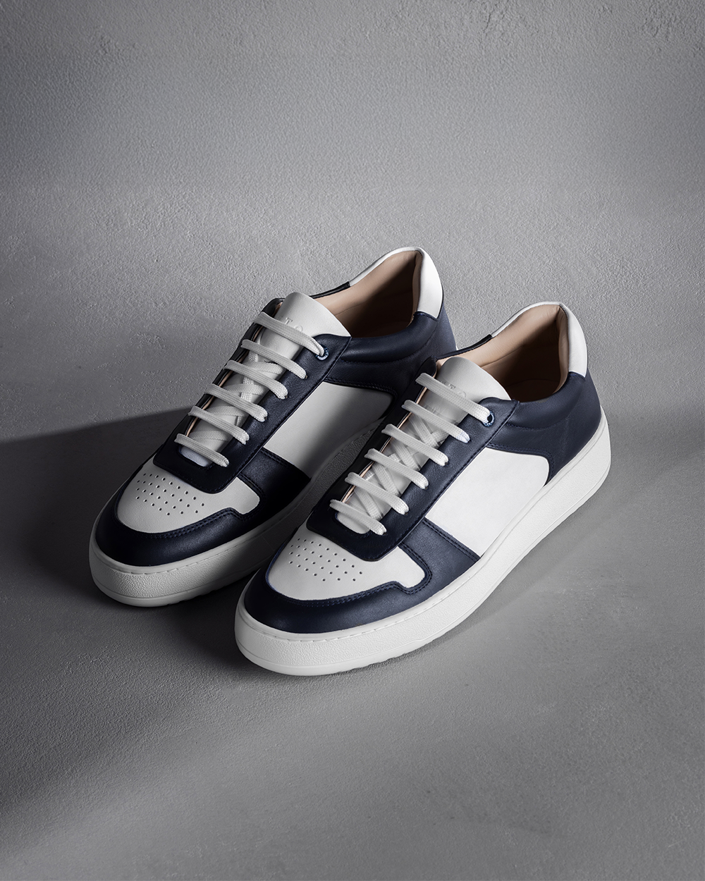 LT 07 Premium Nappa White / Blueberry