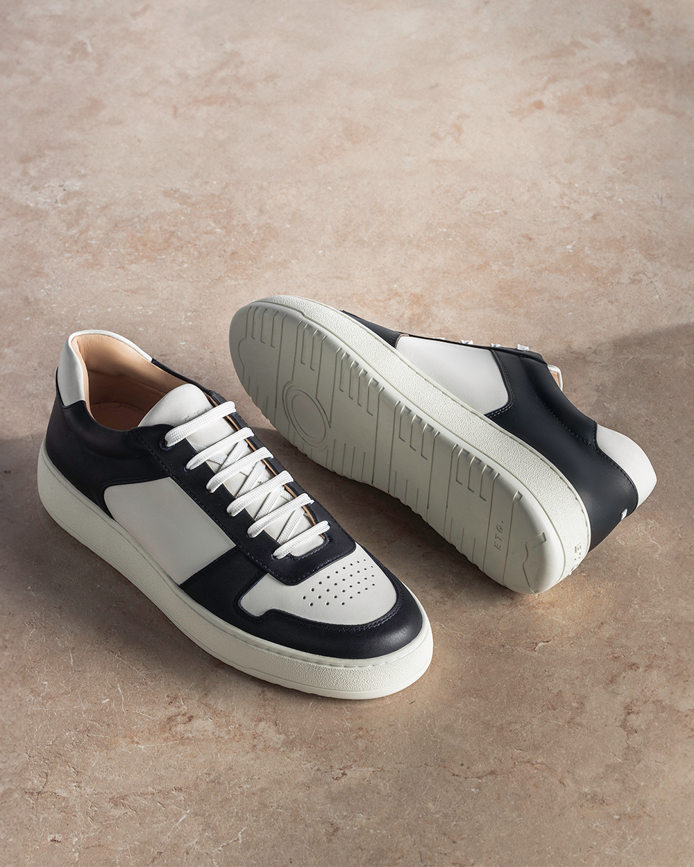 LT 07 Premium Nappa White / Blueberry