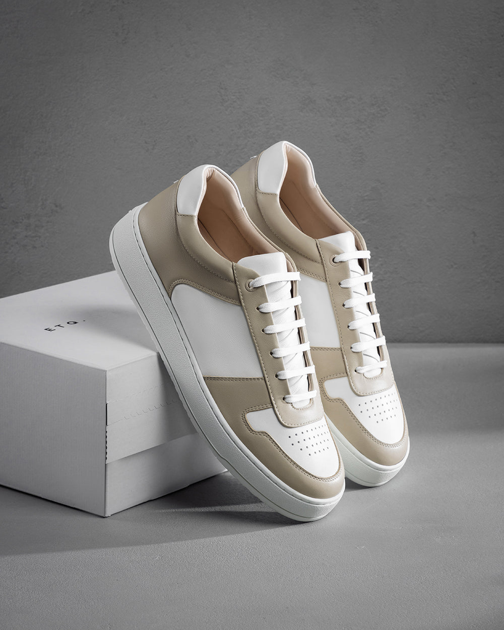 LT 07 Premium Nappa White / Sand