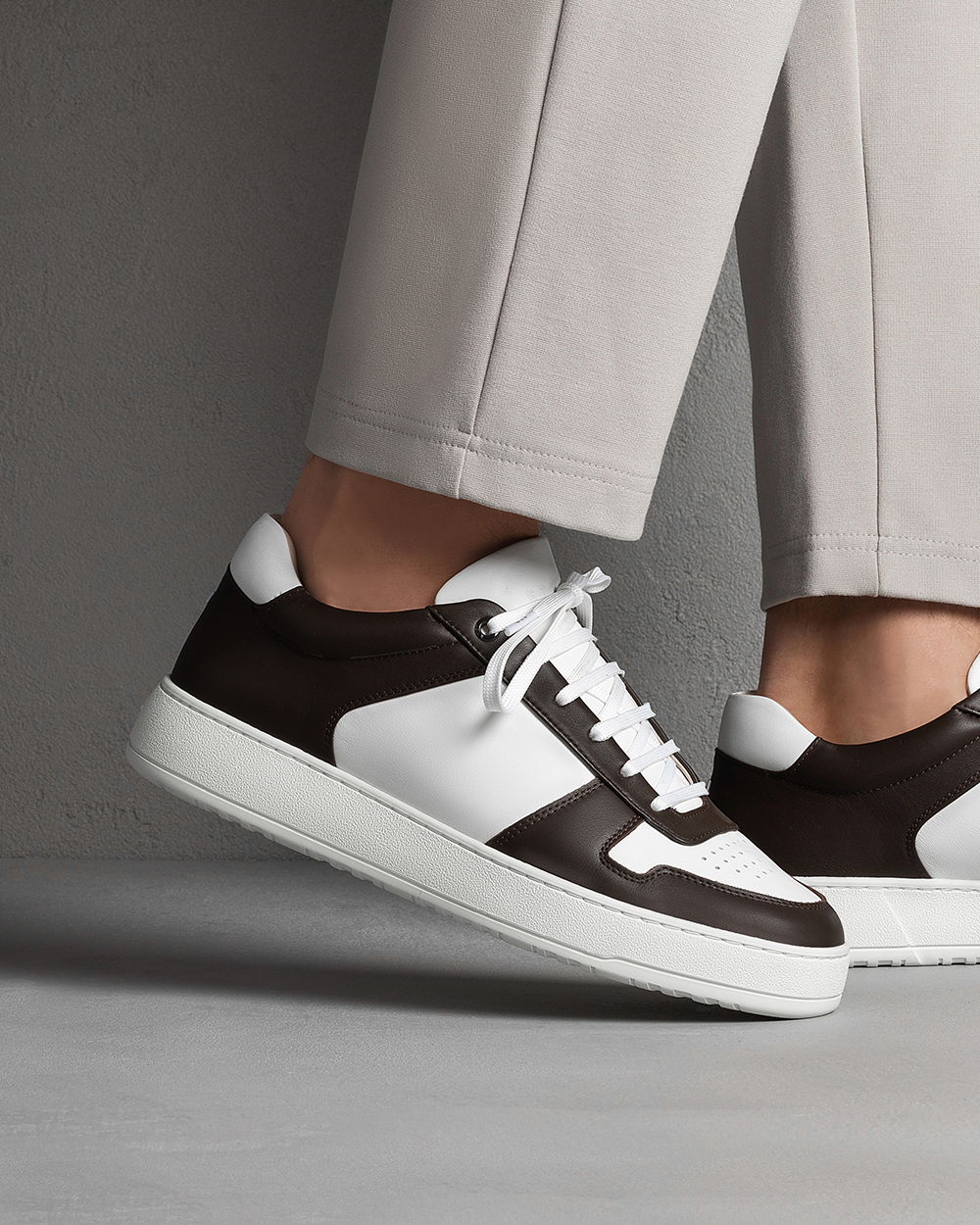 LT 07 Premium Nappa White / Chocolate