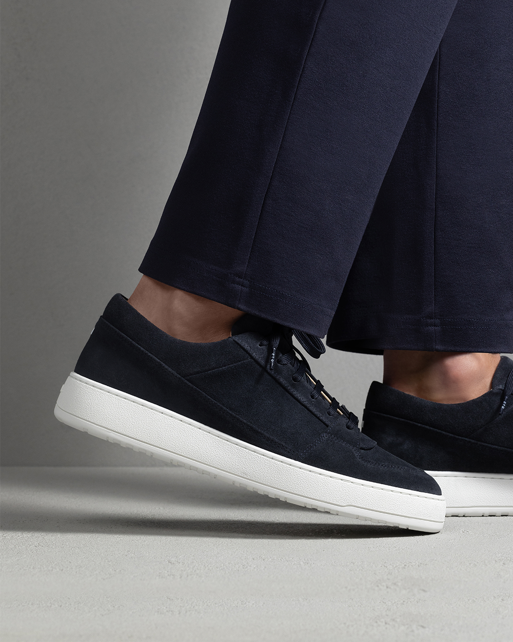 LT 03 Suede Blueberry