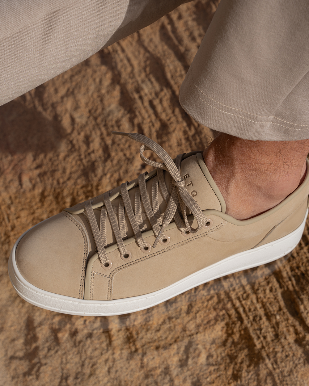 LT 01 Shades Nubuck Sand