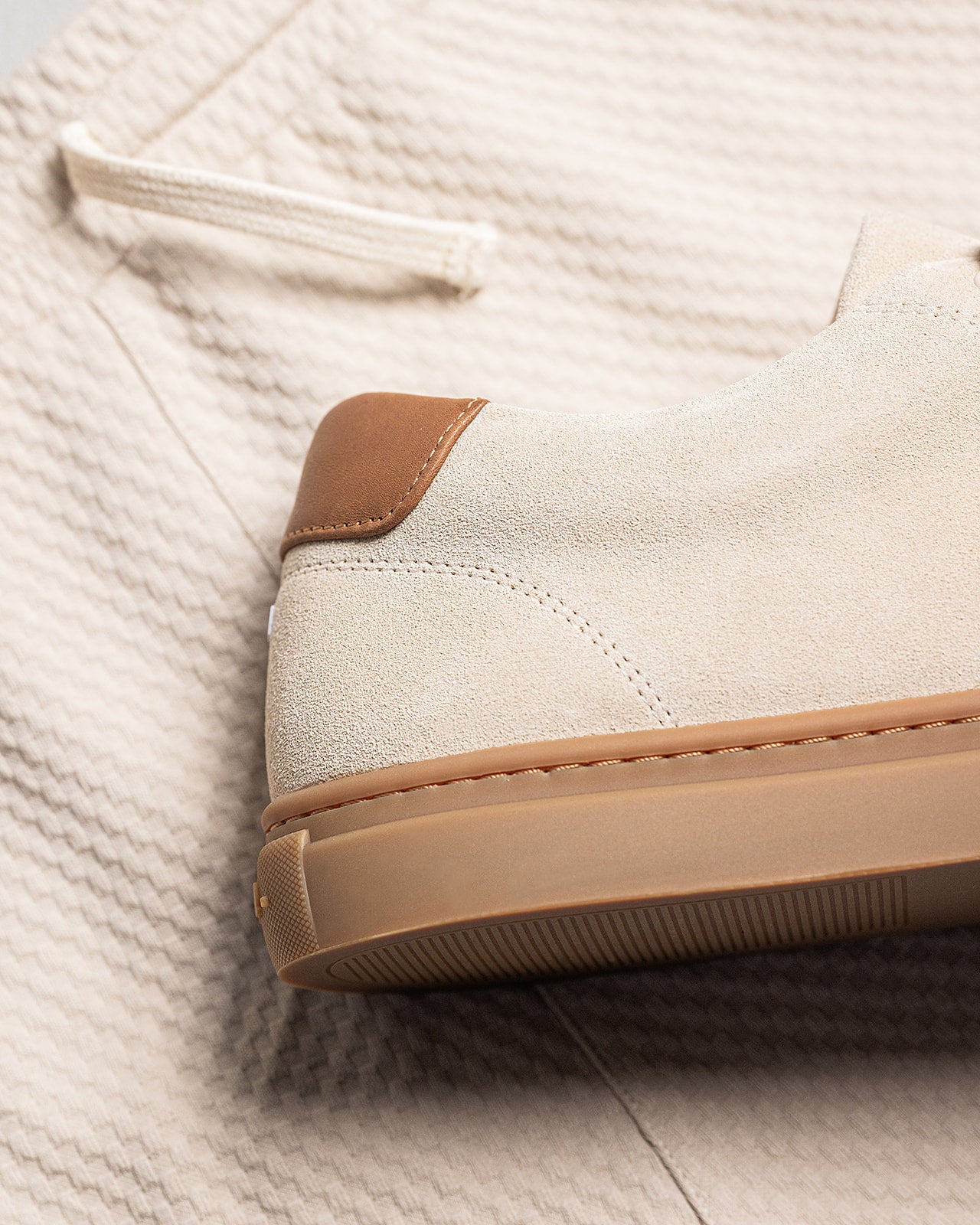 LT 01 Court Lite Gum Suede Sand