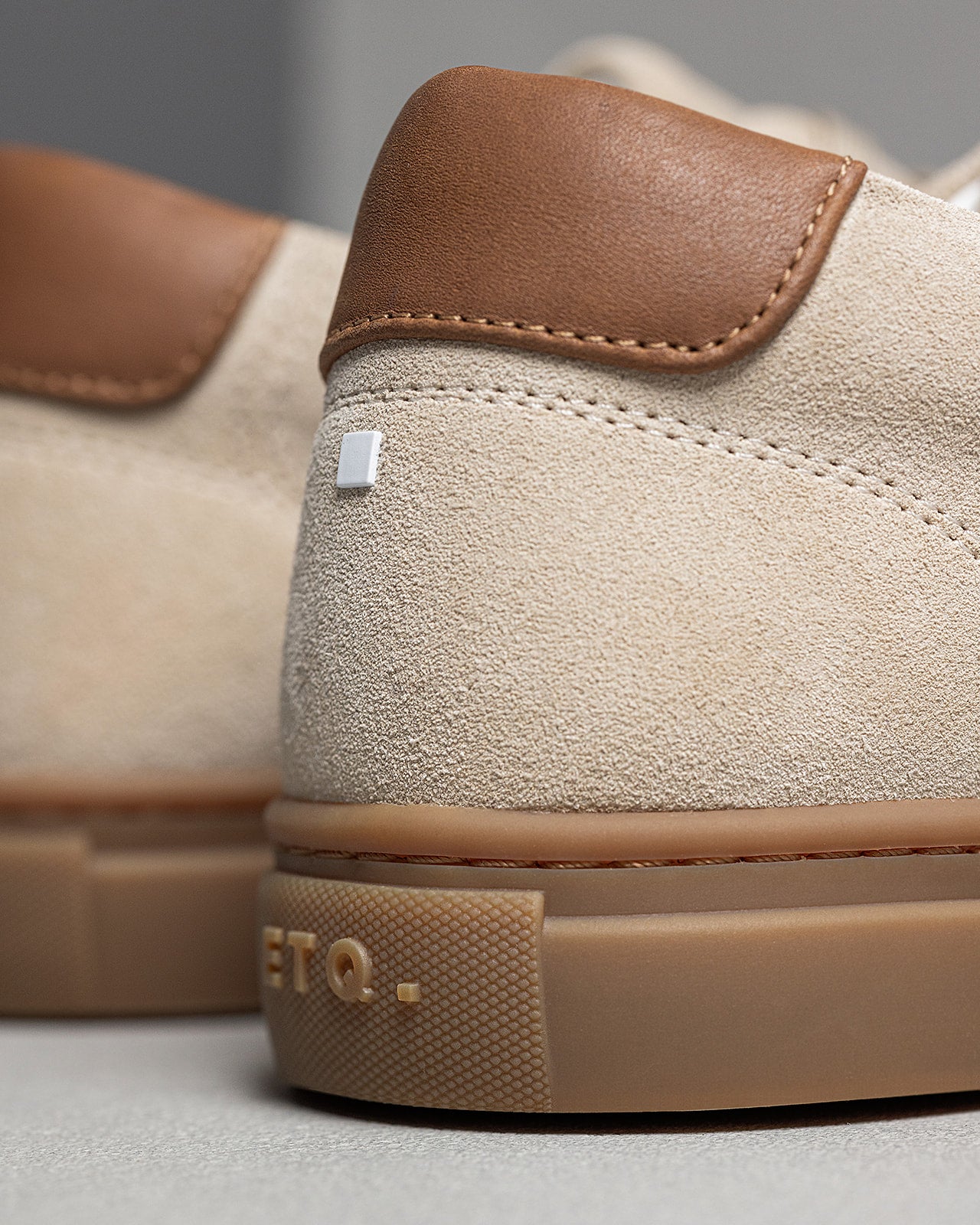 LT 01 Court Lite Gum Suede Sand