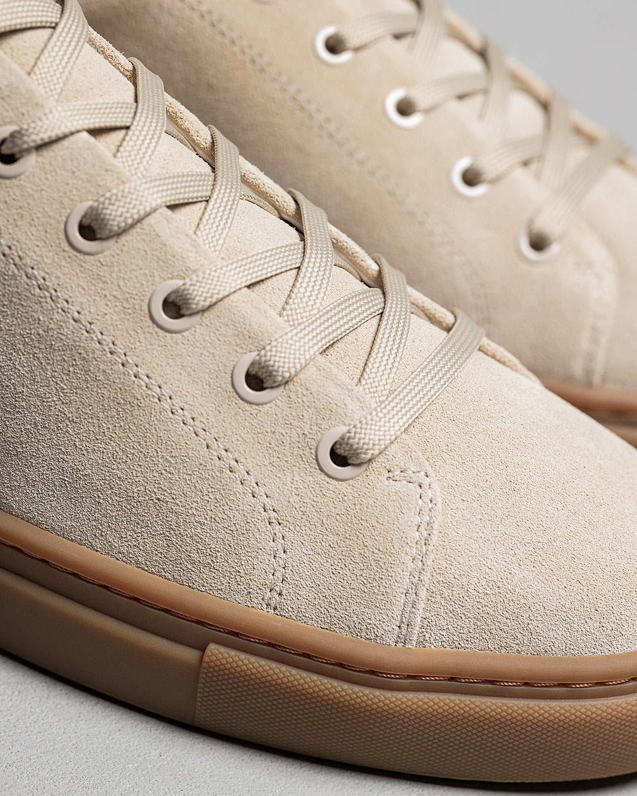 LT 01 Court Lite Gum Suede Sand