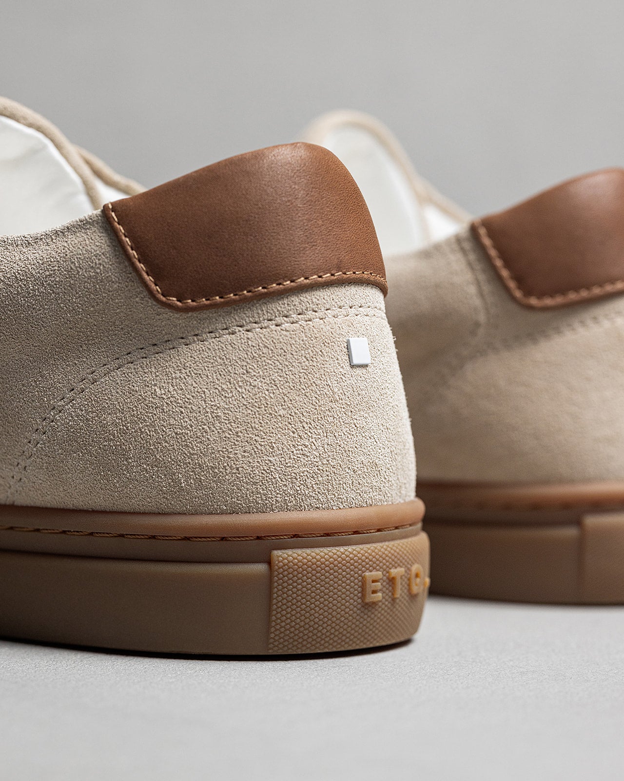 LT 01 Court Lite Gum Suede Sand