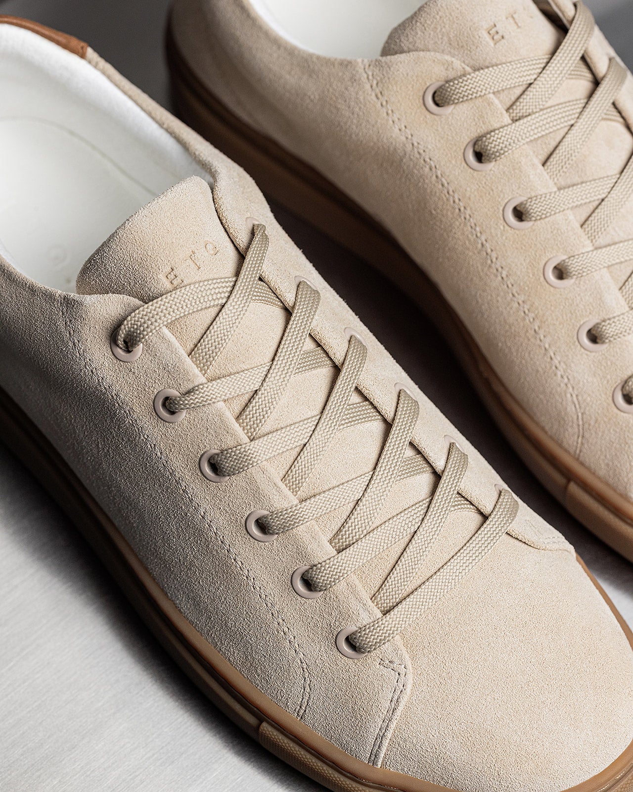 LT 01 Court Lite Gum Suede Sand