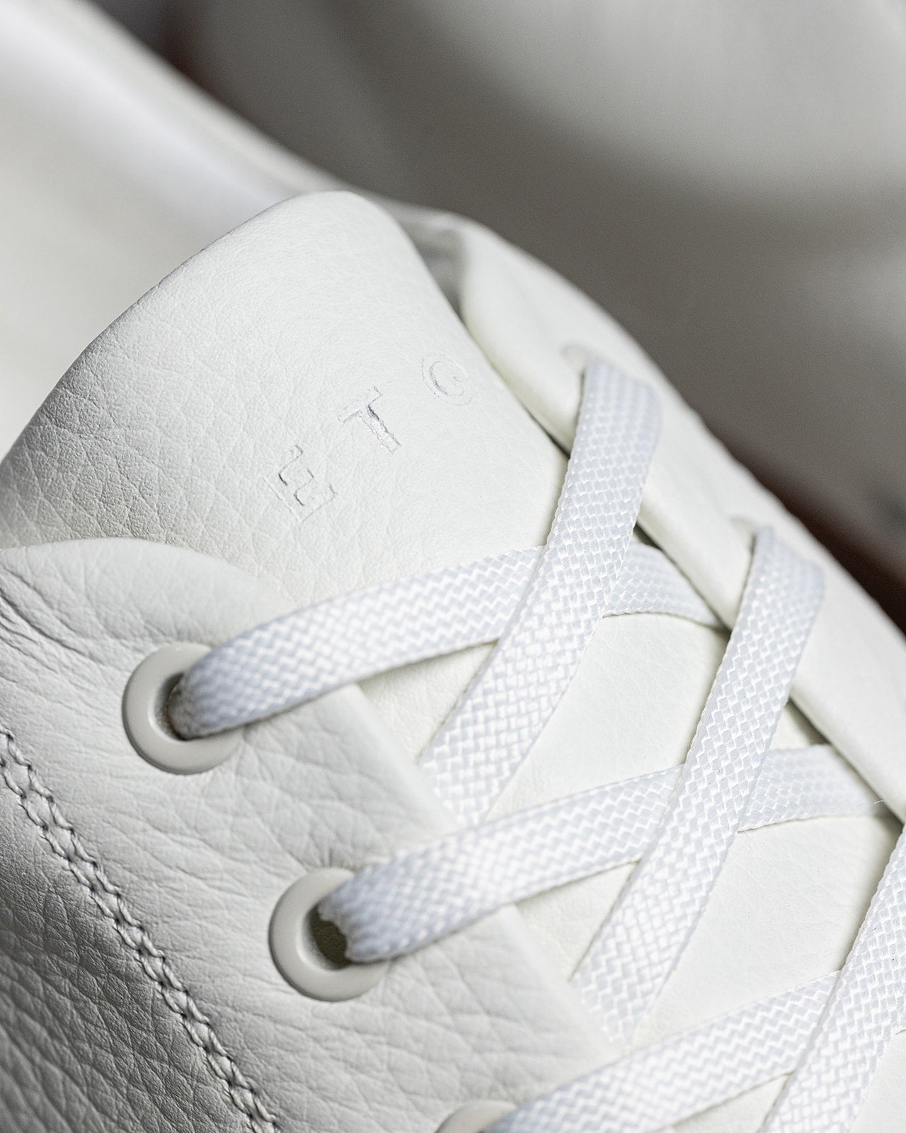 LT 01 Court Lite Gum Premium Nappa White