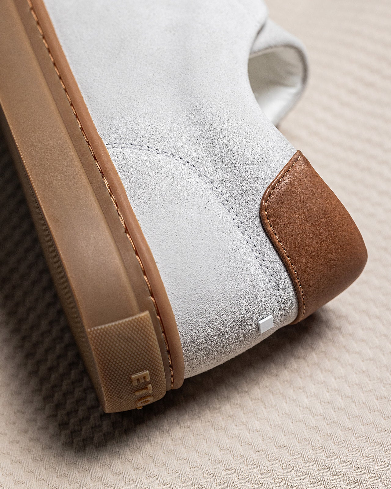 LT 01 Court Lite Gum Suede Cement Grey