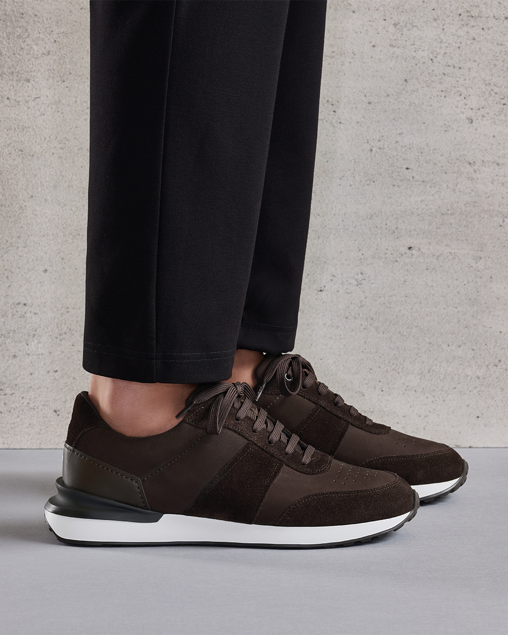 RS 02 Nubuck Chocolate