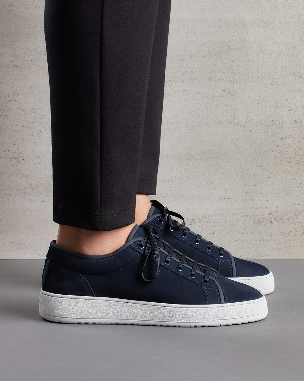 LT 01 Shades Nubuck Blueberry