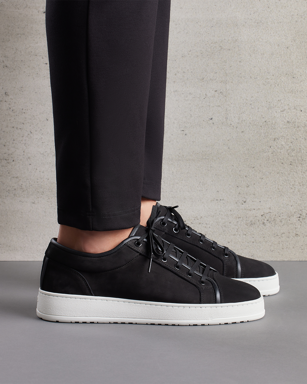 LT 01 Shades Nubuck Jet Black