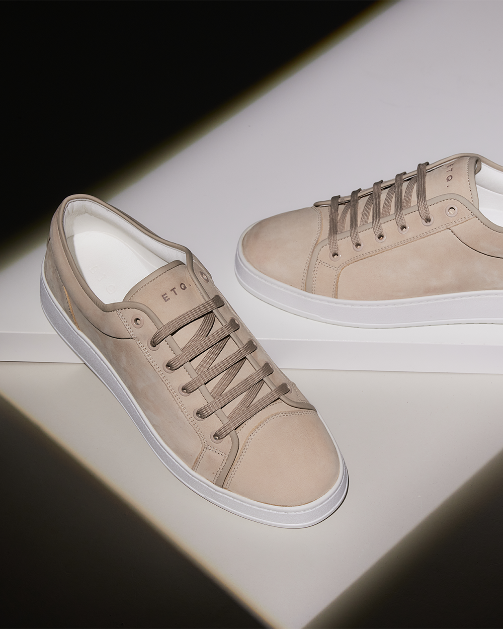 LT 01 Shades Nubuck Sand