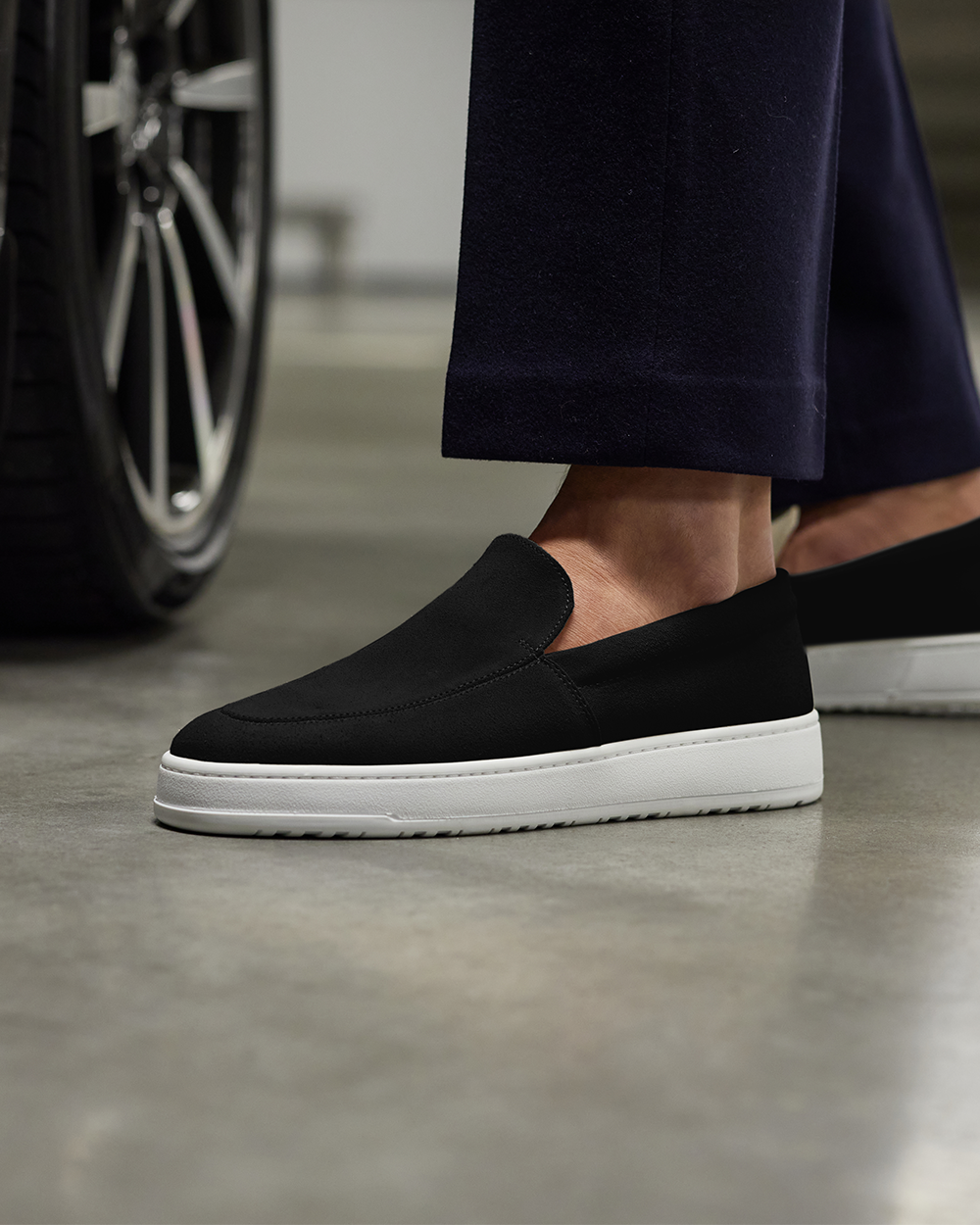 LS 01 Suede Jet Black