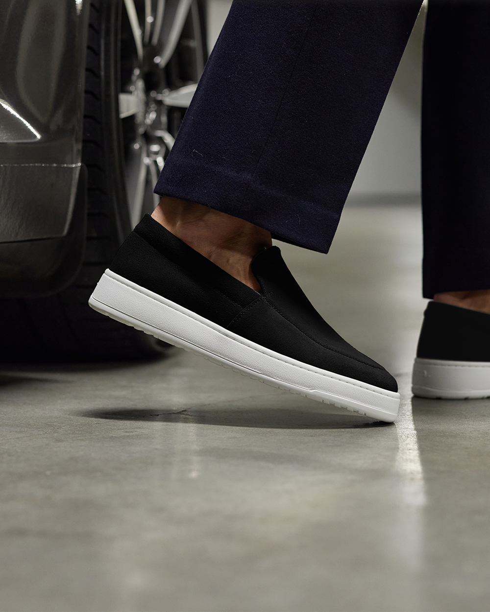 LS 01 Suede Jet Black