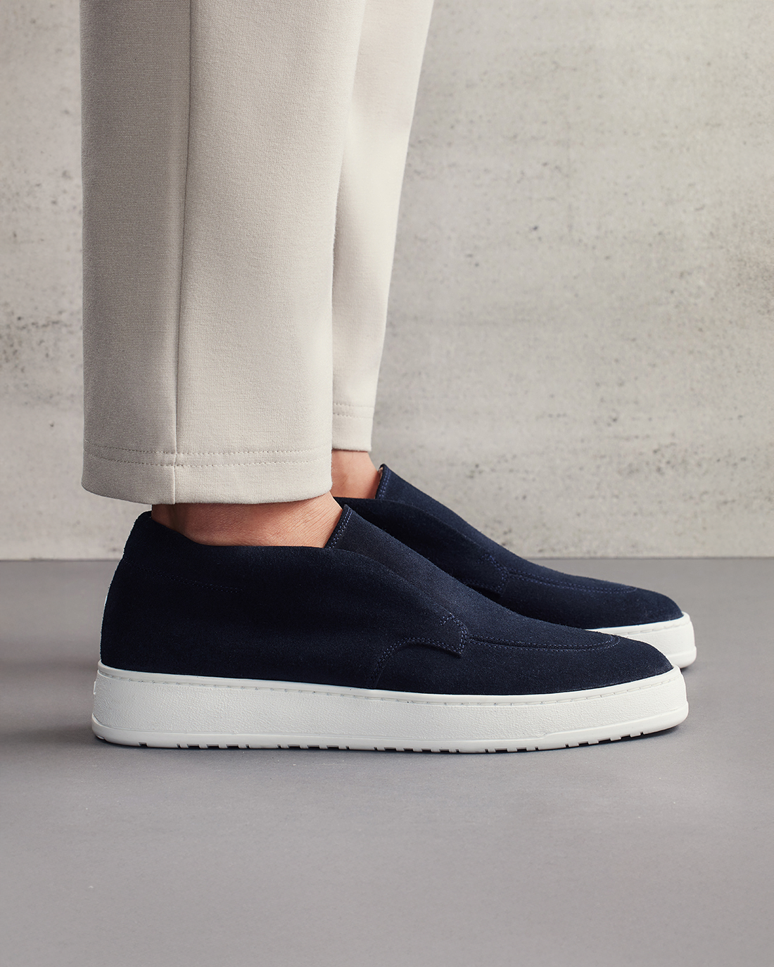 ML 01 Suede Blueberry