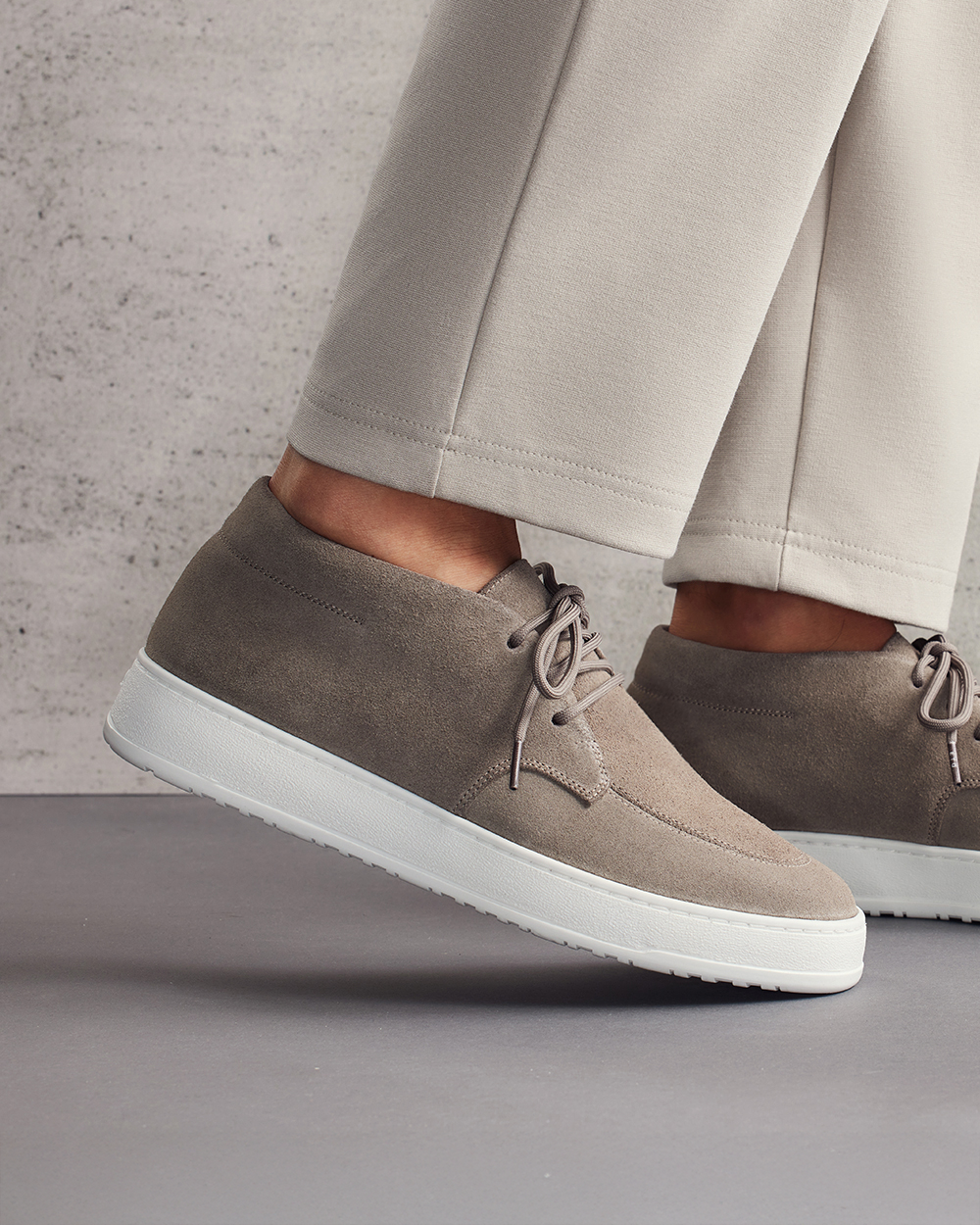 DB 01 Suede Desert Taupe