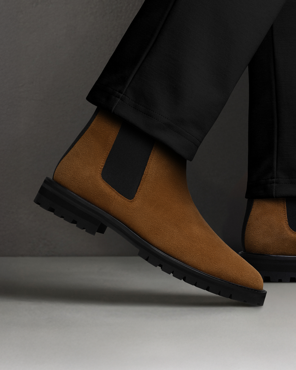 CB 01 Rugged Suede Cognac