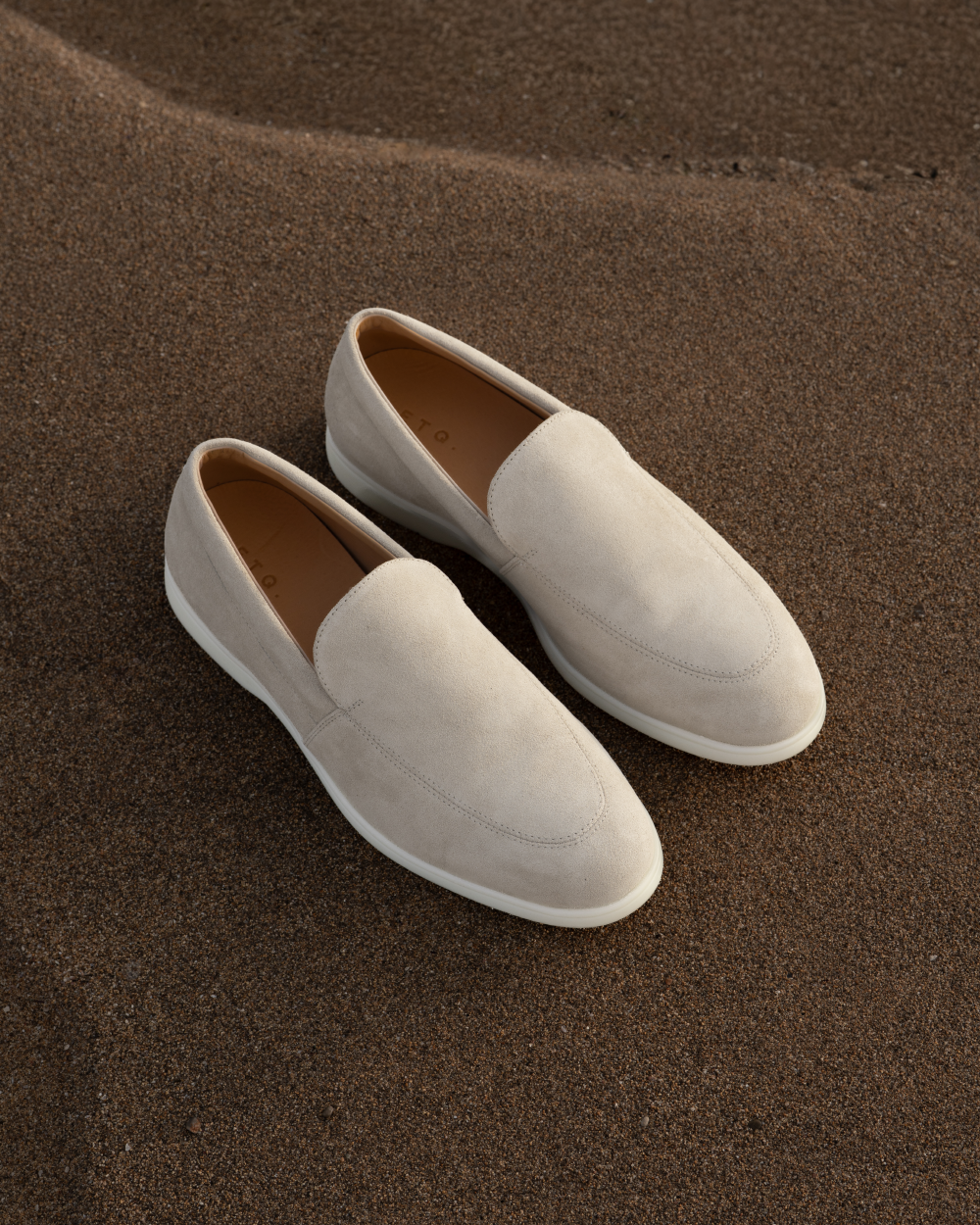 LS 03 Suede Sand