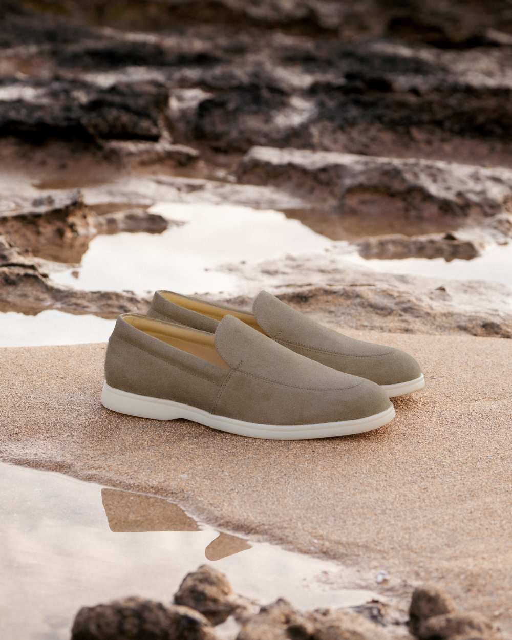 LS 03 Suede Desert Taupe