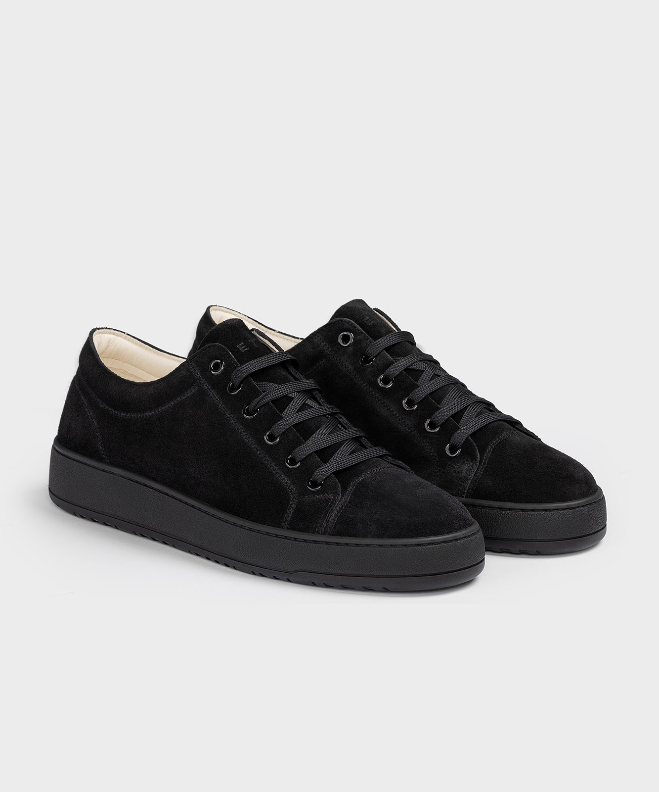 LT 01 Premium Suede All Black