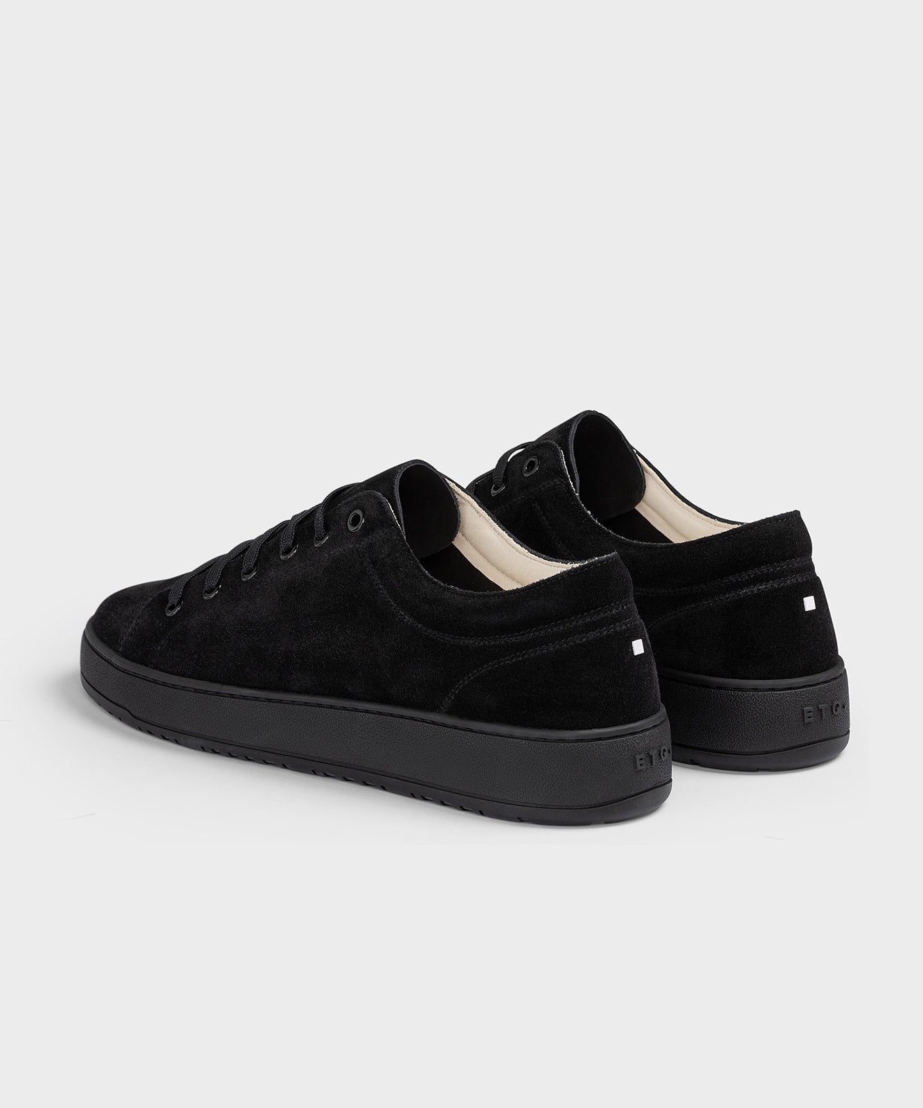 LT 01 Premium Suede All Black