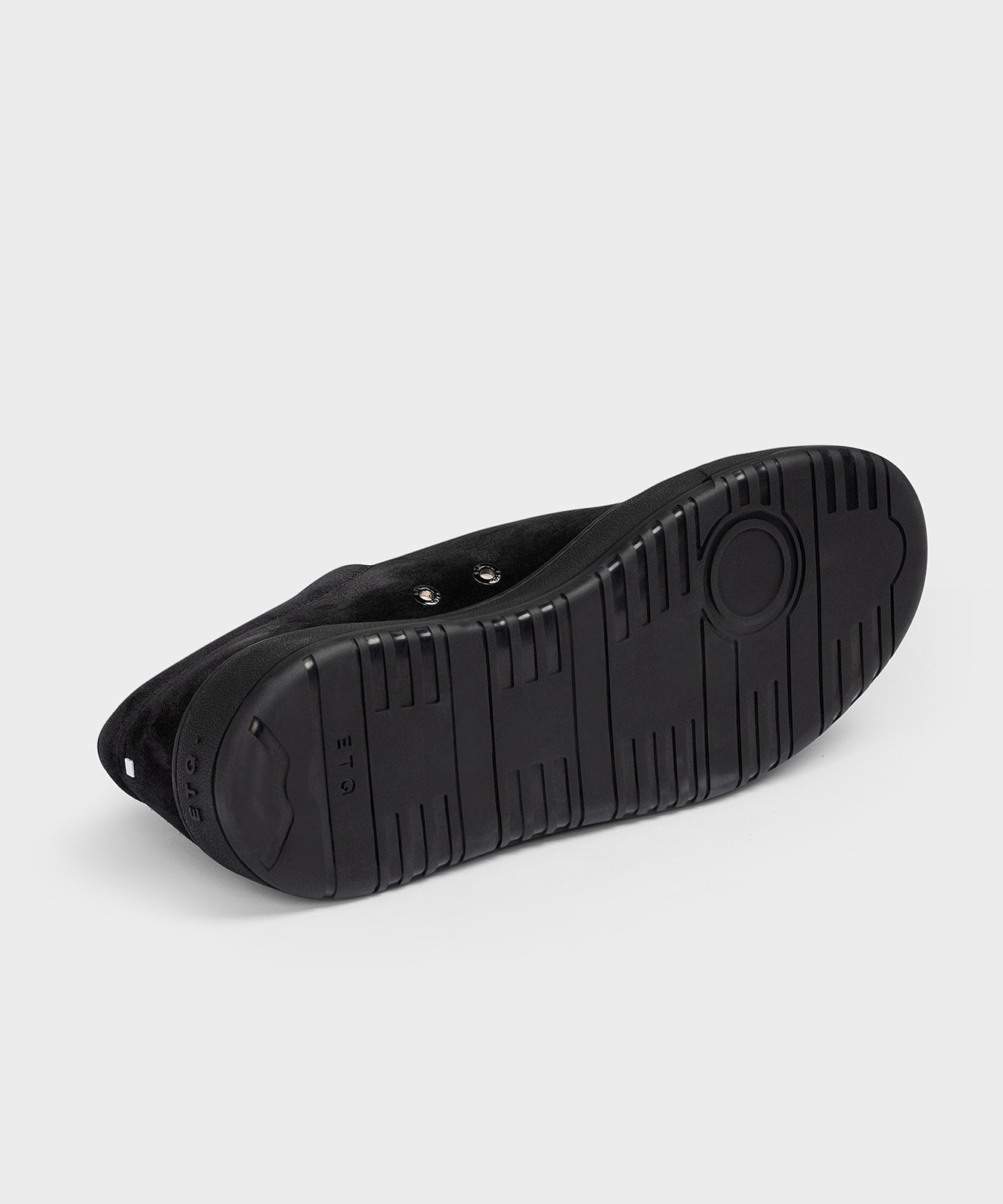 LT 01 Premium Suede All Black