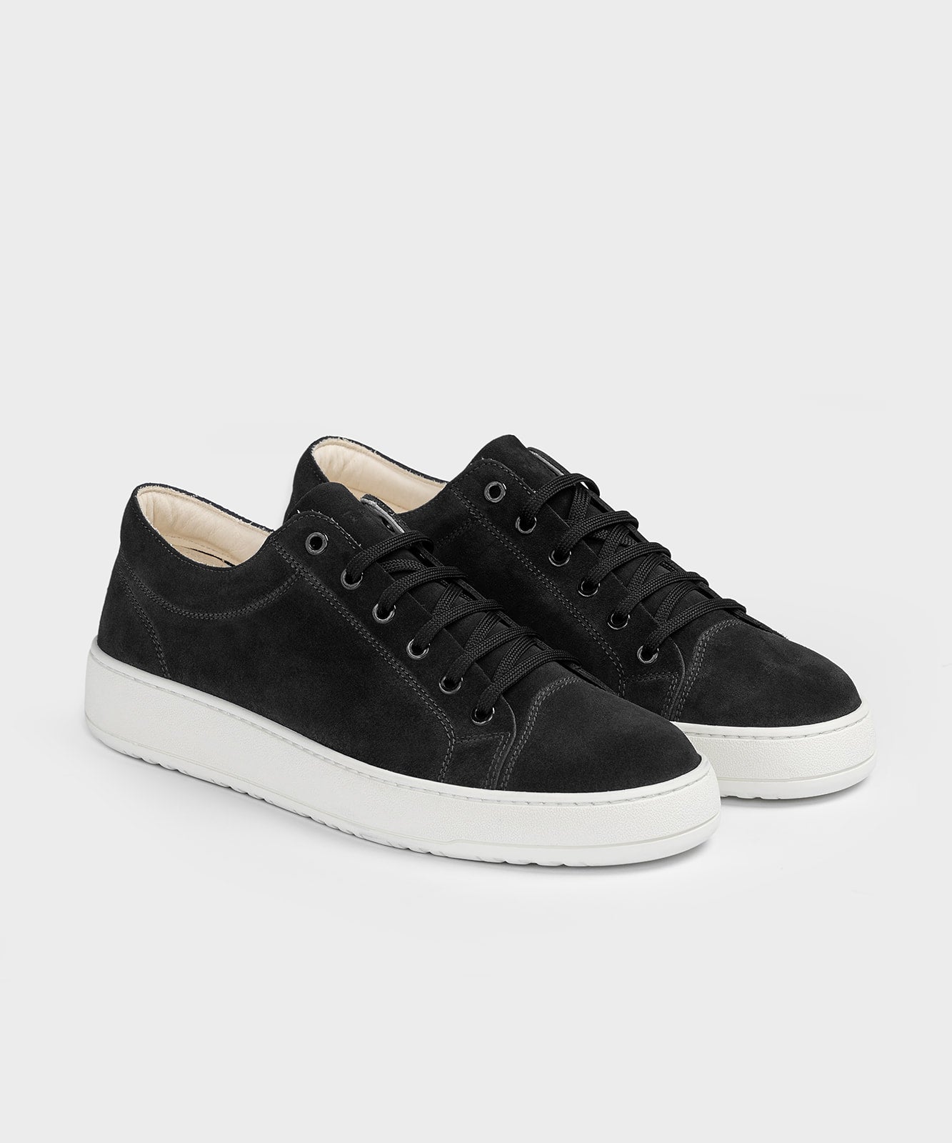 LT 01 Premium Suede Jet Black