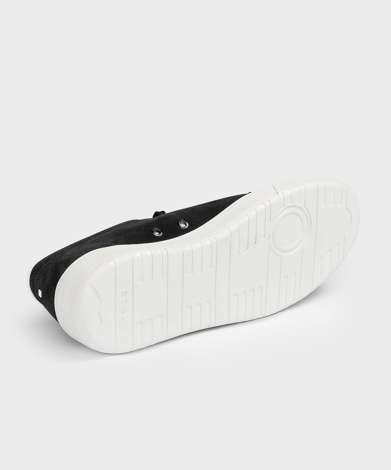 LT 01 Premium Suede Jet Black