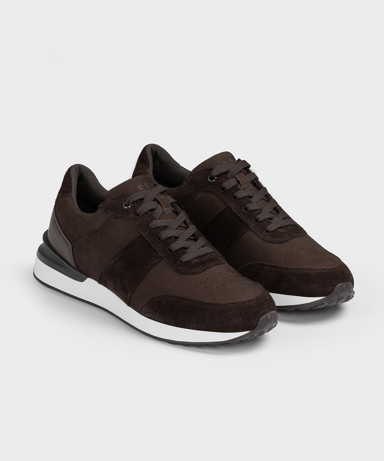 RS 02 Nubuck Chocolate