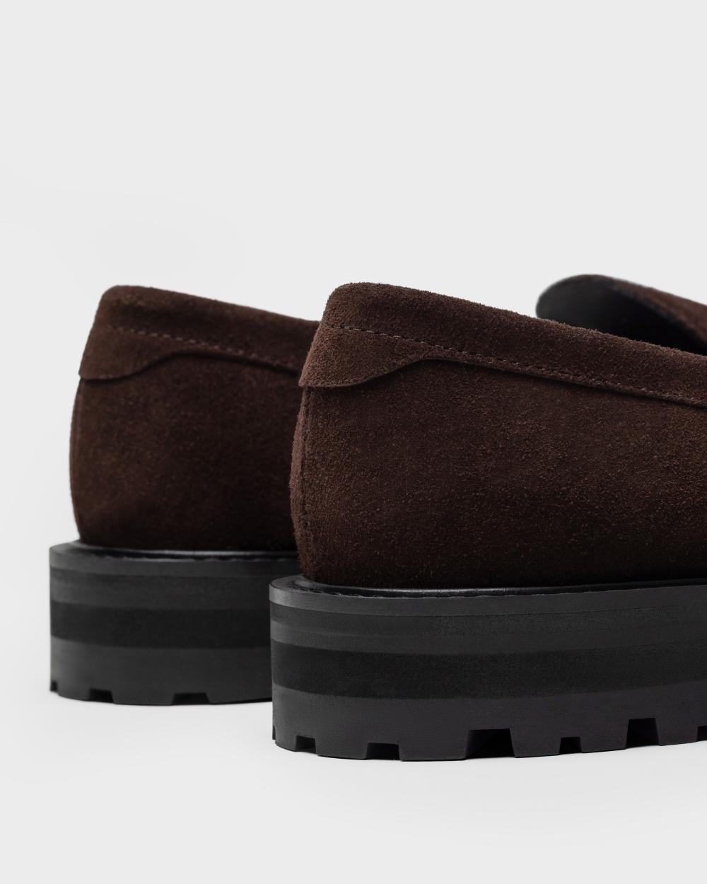 MC 01 Suede Chocolate